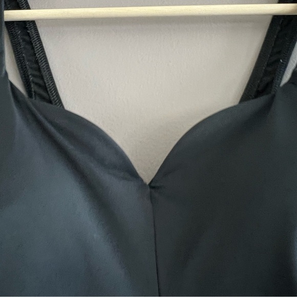 Miraclesuit Silver Shores Temptress 1 Piece Swimsuit Tummy Control Black Sz 18 - Picture 3 of 16